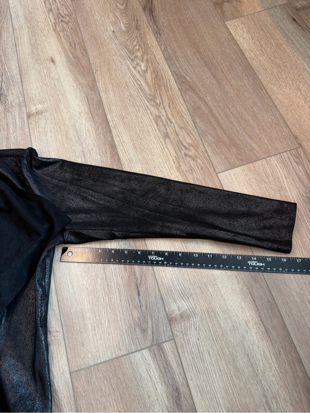 V Christina Faux Black Leather Lightweight Black Draped Open-Front Jacket. Sz L - Picture 8 of 9